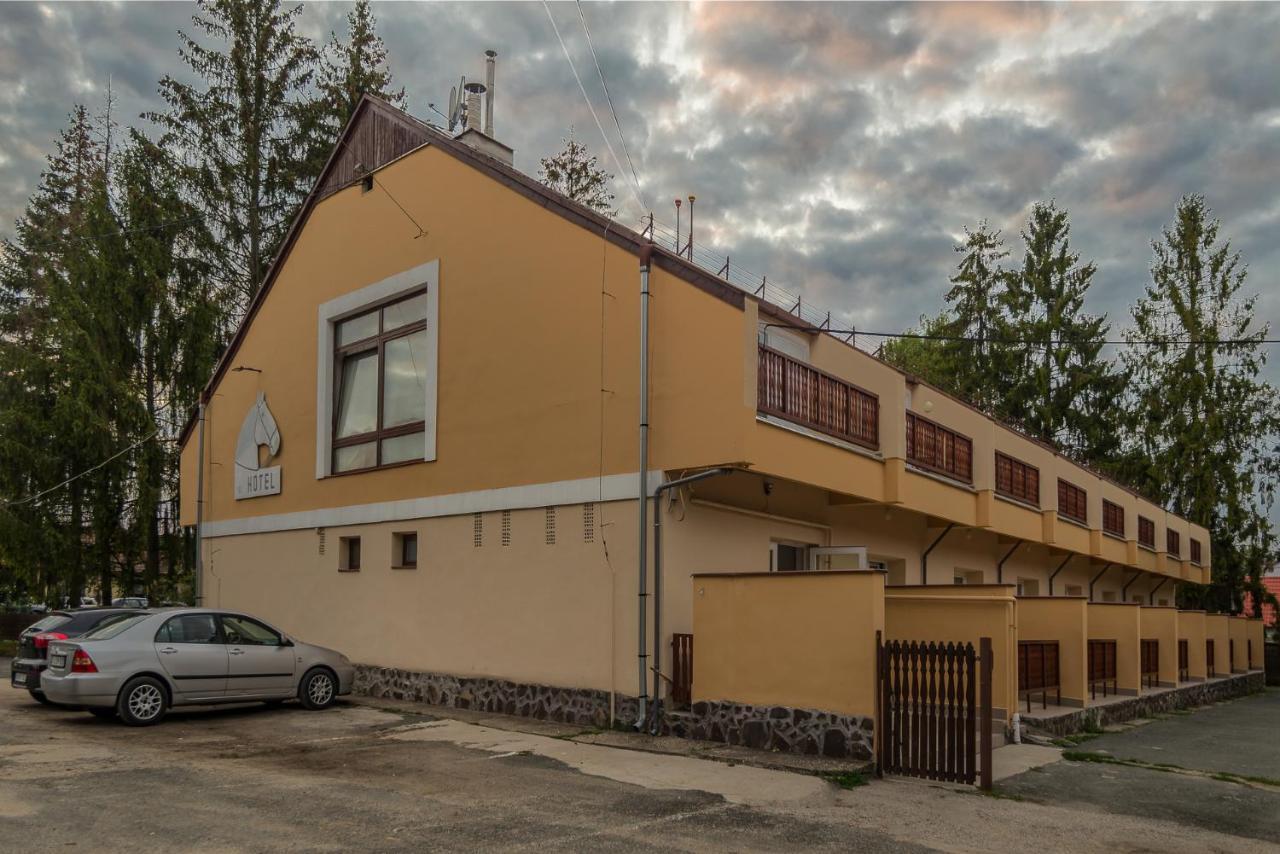 Lipicai Hotel és Étterem Szilvásvárad Exterior foto